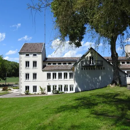 Domaine De Montauban Apartment Perrancey